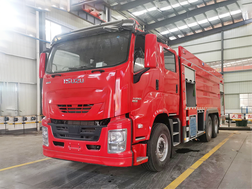 五十铃16吨泡沫消防车