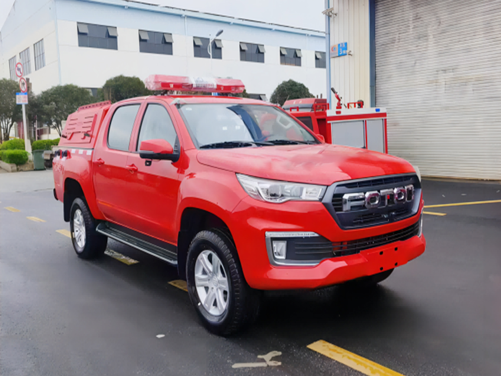 福田四驱指挥车