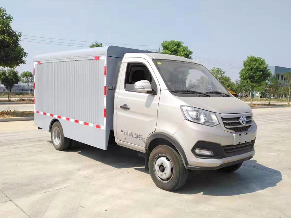 东风纯电动密封式桶装垃圾车